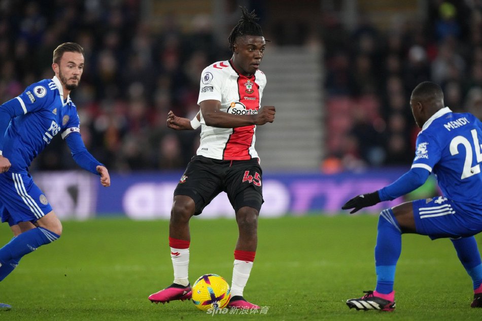 可以让他在 可以让他在