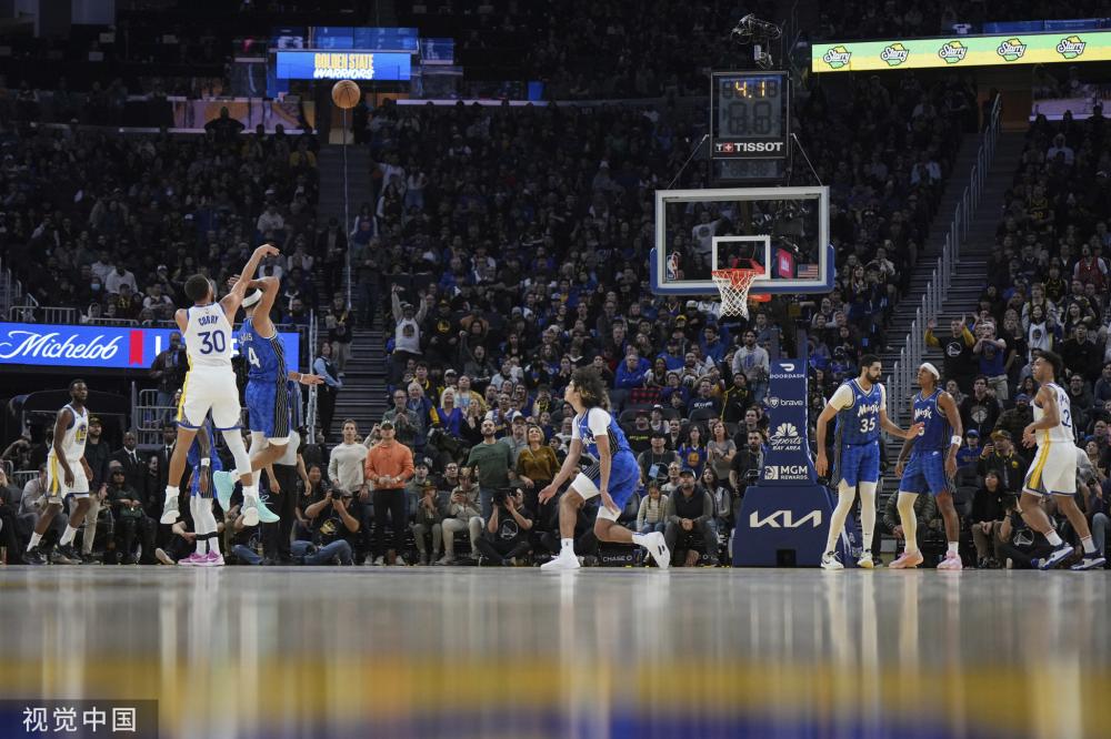 使他在比赛 使他在比赛