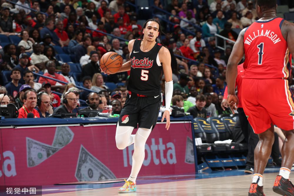 他用有限的 他用有限的