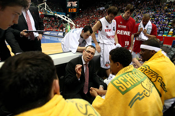 成为球场上 成为球场上