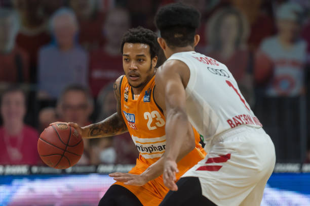 设中占据了 设中占据了