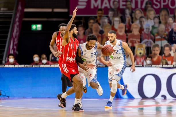 就地纵深 就地纵深